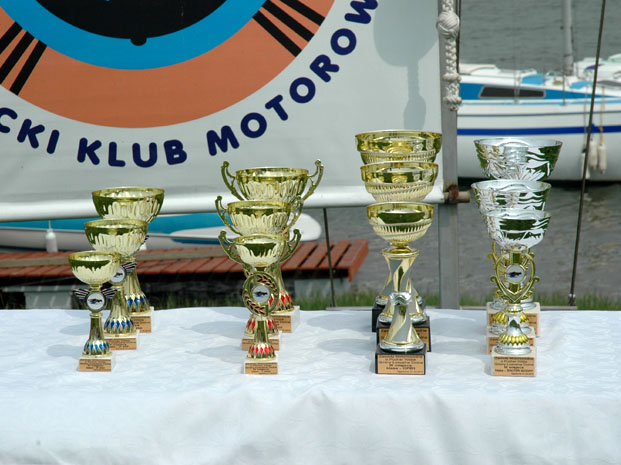 Puchary ufundowane przez Wójta Gminy Łososina Puchary ufundowane przez Wójta Gminy Łososina