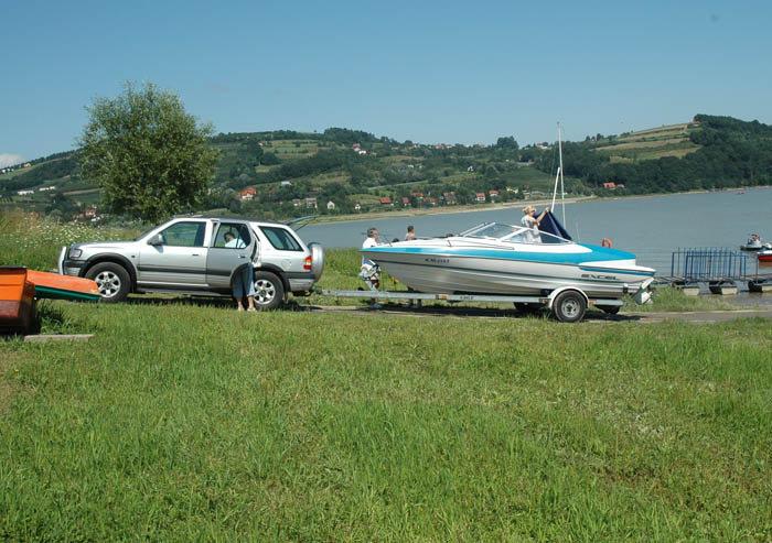 wodowanie łodzi wodowanie łodzi