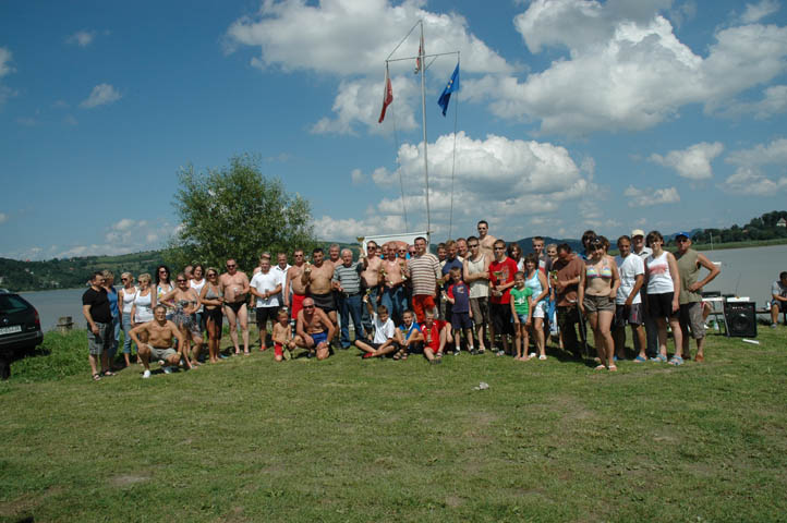 zdjecie pamiatkowe uczestnikow