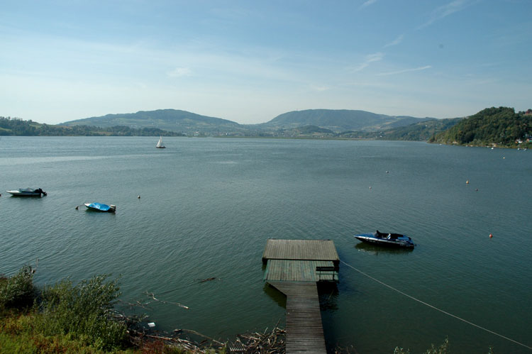jezioro roznowskie widok z balkonu