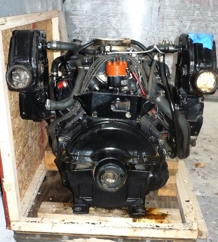 mercruiser V8 - rozpakowany