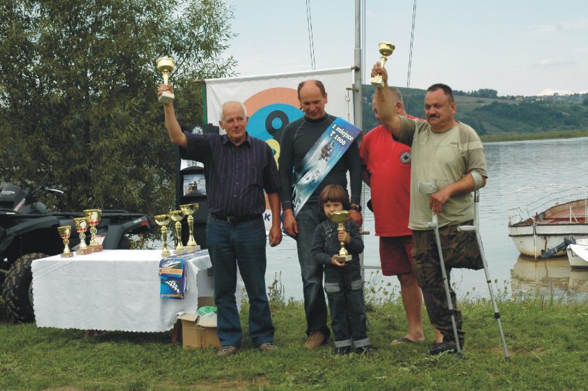 Dekoracja zwycięzców w klasie T-1000 Dekoracja zwycięzców w klasie T-1000